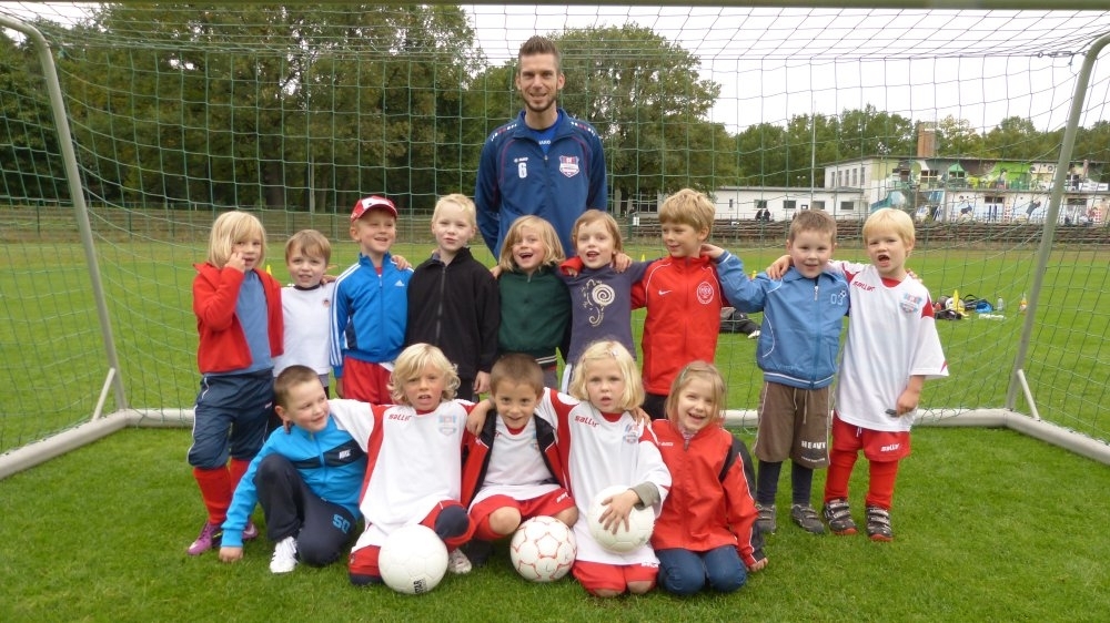 1.G-Junioren Saison 2013/2014 1.G-Junioren Saison 2013/2014
