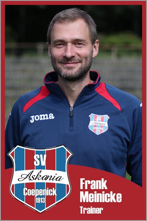 Frank Meinicke (Trainer 1.A-Junioren 2015/2016) Frank Meinicke (Trainer 1.A-Junioren 2015/2016)
